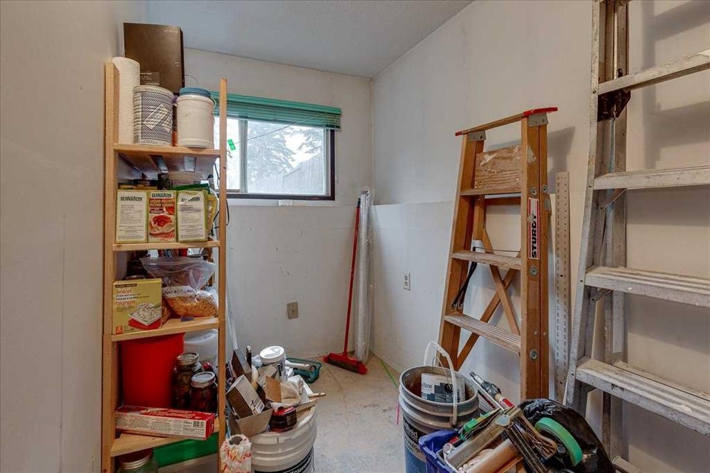 38 Heritage Drive, Lacombe, AB - Indoor Photo Showing Other Room