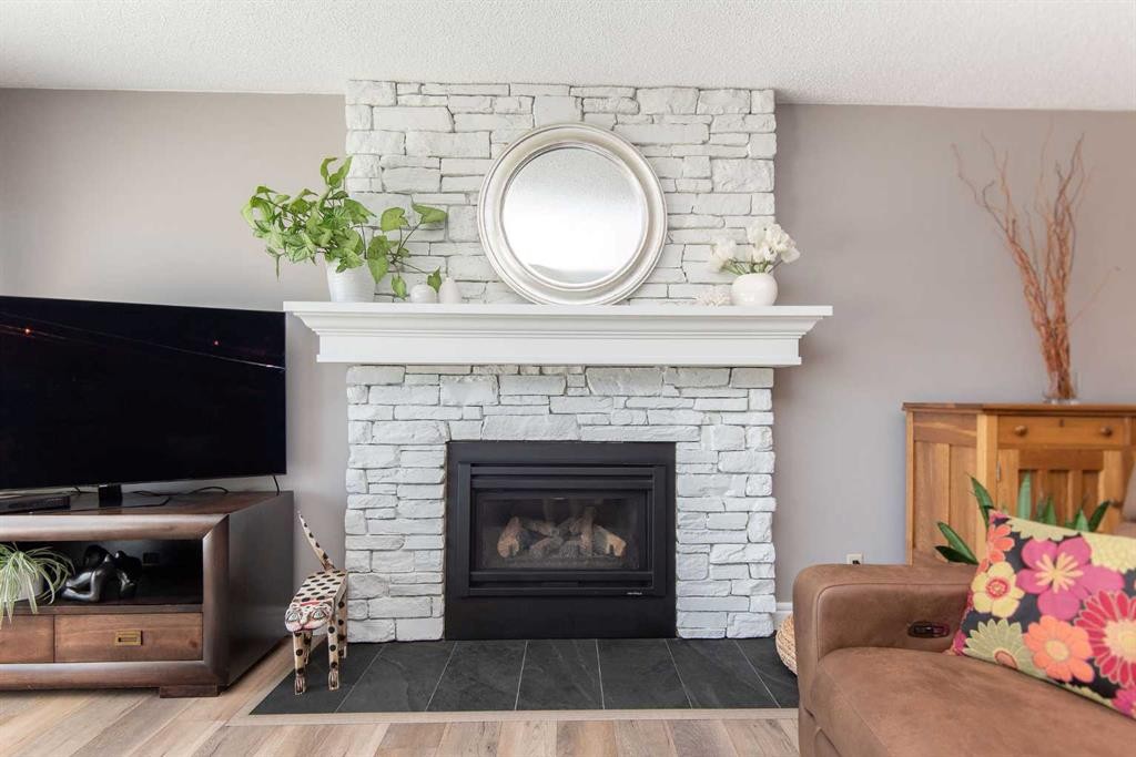 89 Mccullough Crescent, Red Deer, AB