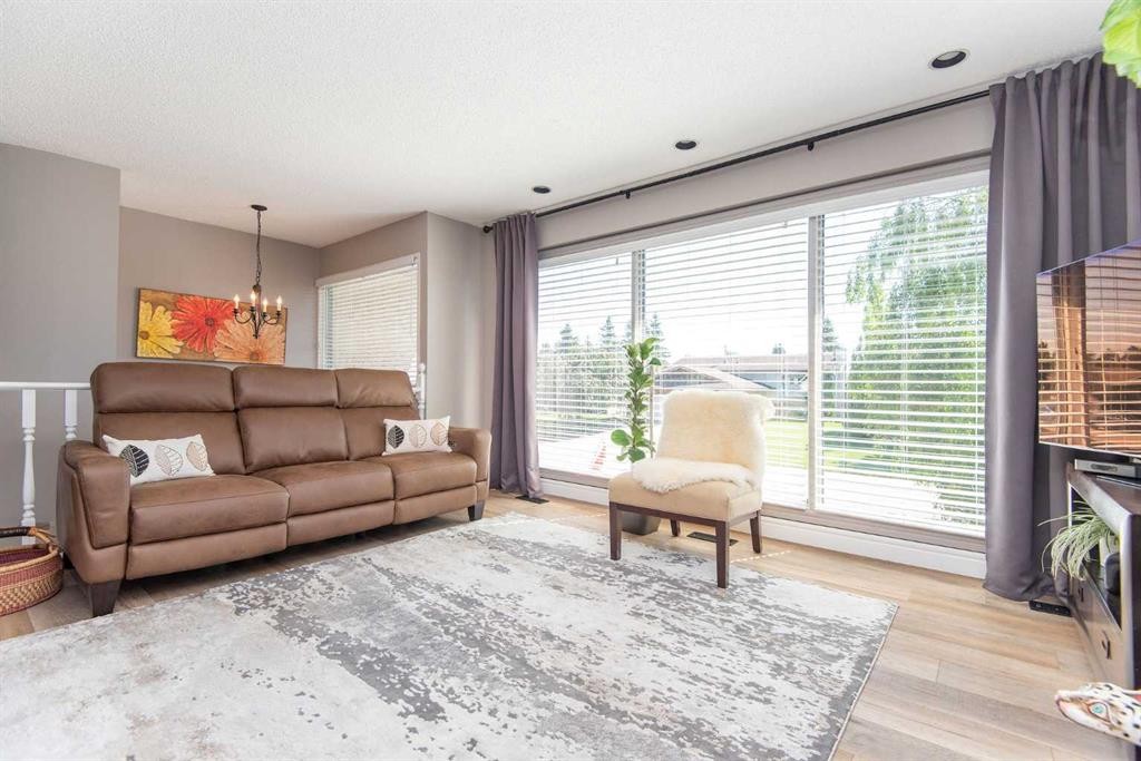 89 Mccullough Crescent, Red Deer, AB