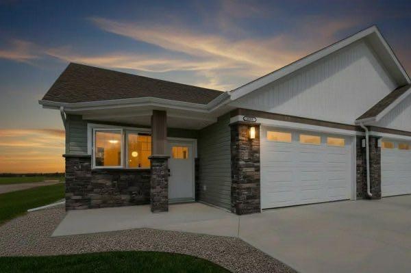 4940 Beardsley Avenue, Lacombe, AB - Outdoor