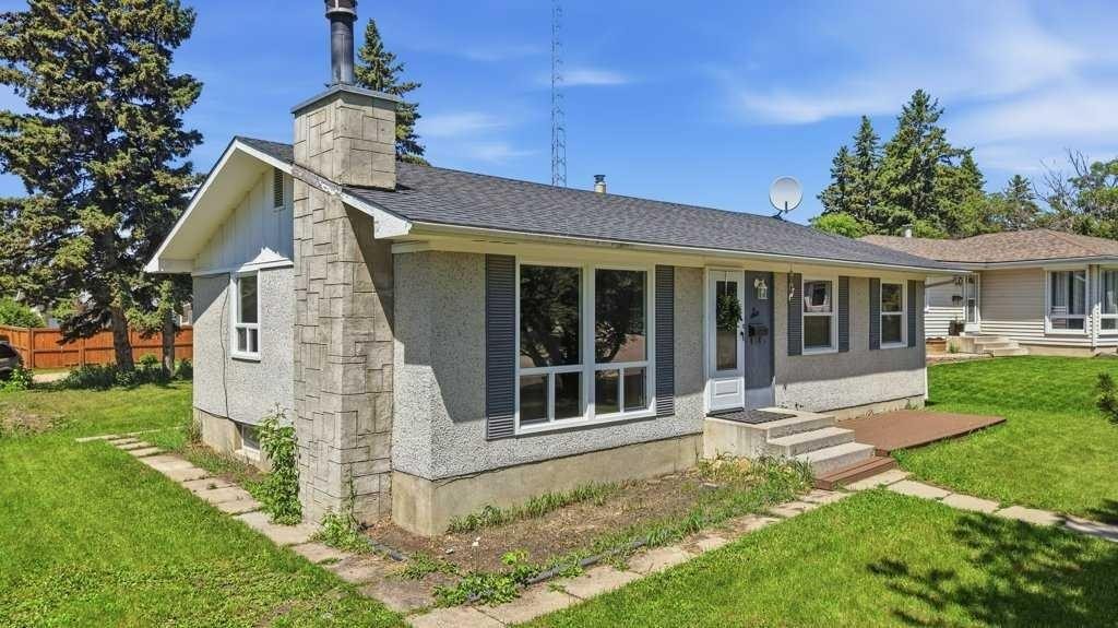 6 Onlsow Square, Red Deer, AB