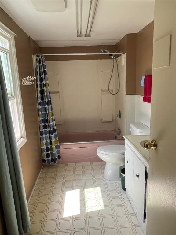 5008 48 Avenue, Caroline, AB