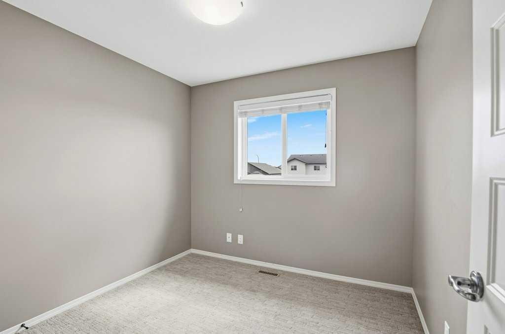 5 Crimson Court, Blackfalds, AB - Indoor Photo Showing Other Room