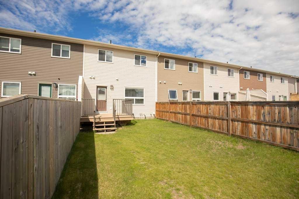 5 Crimson Court, Blackfalds, AB - Outdoor With Exterior