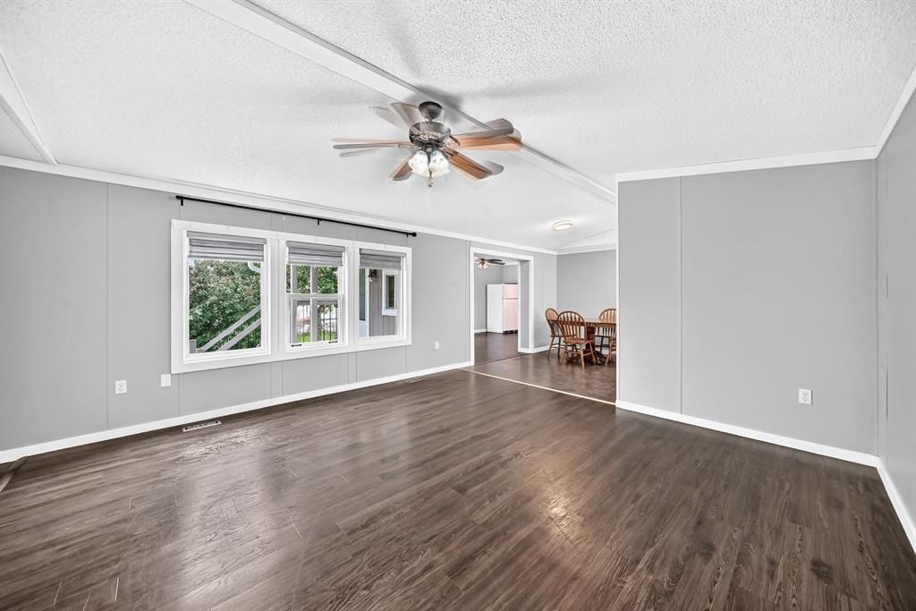 4716 41 Street Crescent, Innisfail, AB