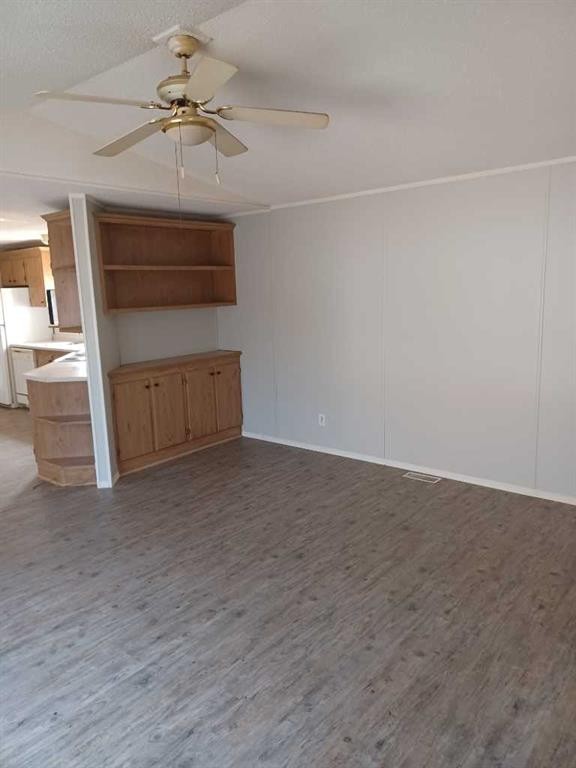 Unit 4-4506 50 Avenue, Bentley, AB
