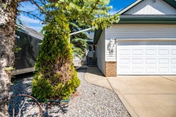 28 Westwood Crescent Sylvan Lake, AB T4S 1P6