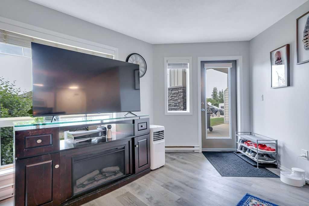 111-60 Jacobs Close, Red Deer, AB