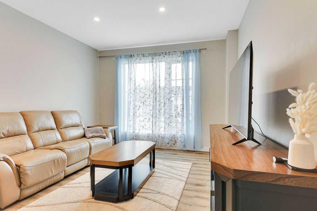30 Evergreen Way, Red Deer, AB