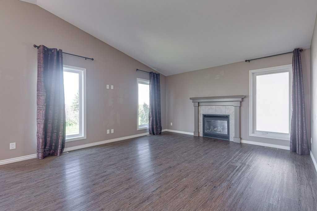 84 Windermere Close, Red Deer, AB