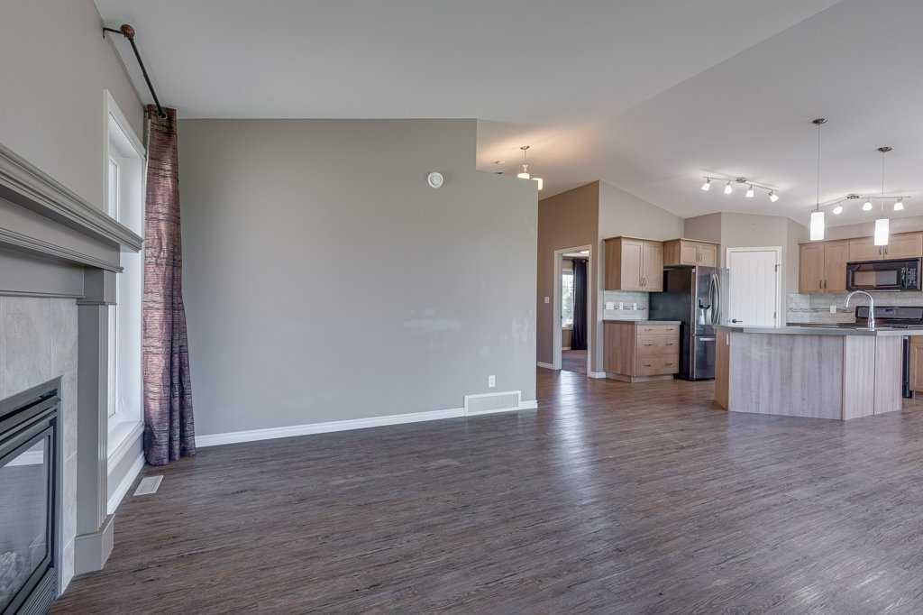 84 Windermere Close, Red Deer, AB