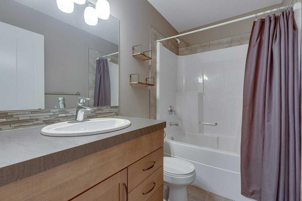 84 Windermere Close, Red Deer, AB