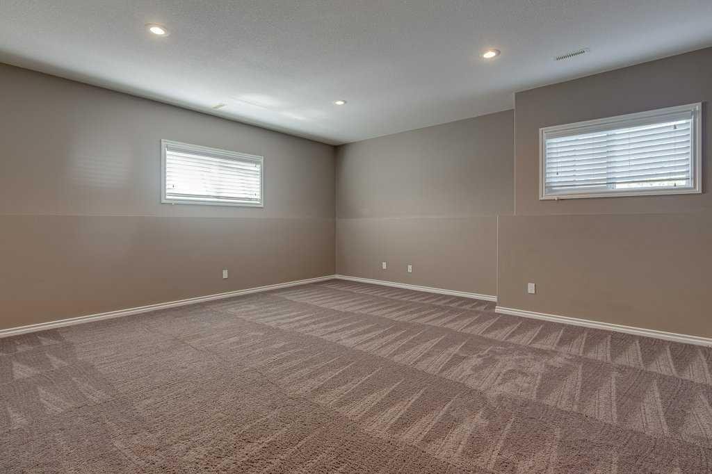 84 Windermere Close, Red Deer, AB