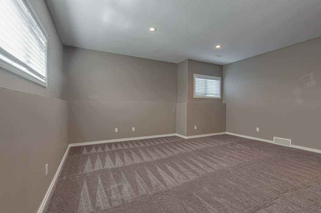 84 Windermere Close, Red Deer, AB