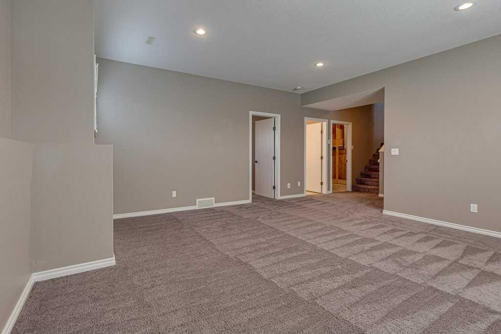 84 Windermere Close, Red Deer, AB