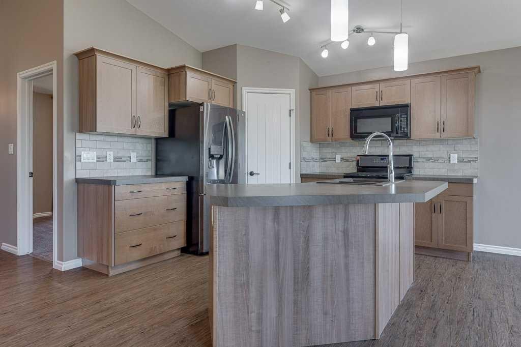 84 Windermere Close, Red Deer, AB