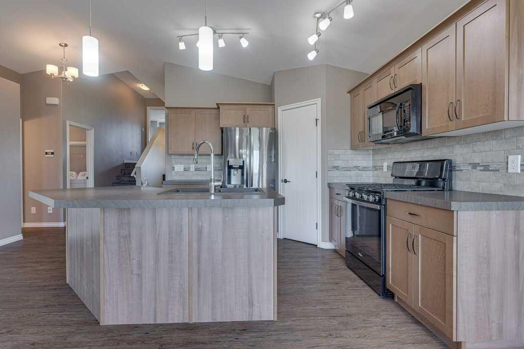 84 Windermere Close, Red Deer, AB