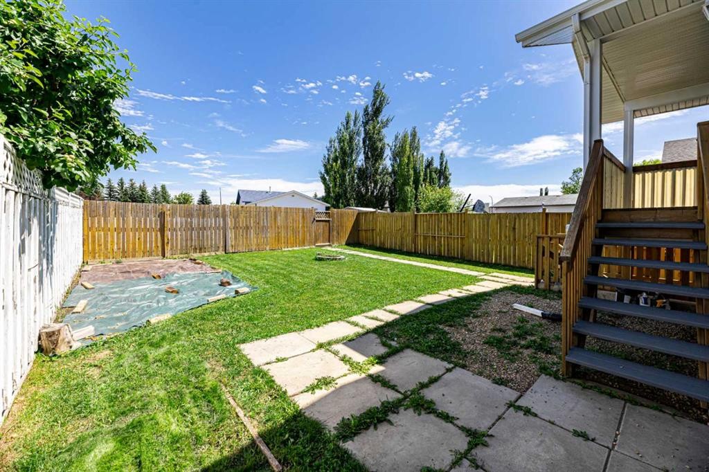 13 Duval Crescent, Red Deer, AB - Outdoor