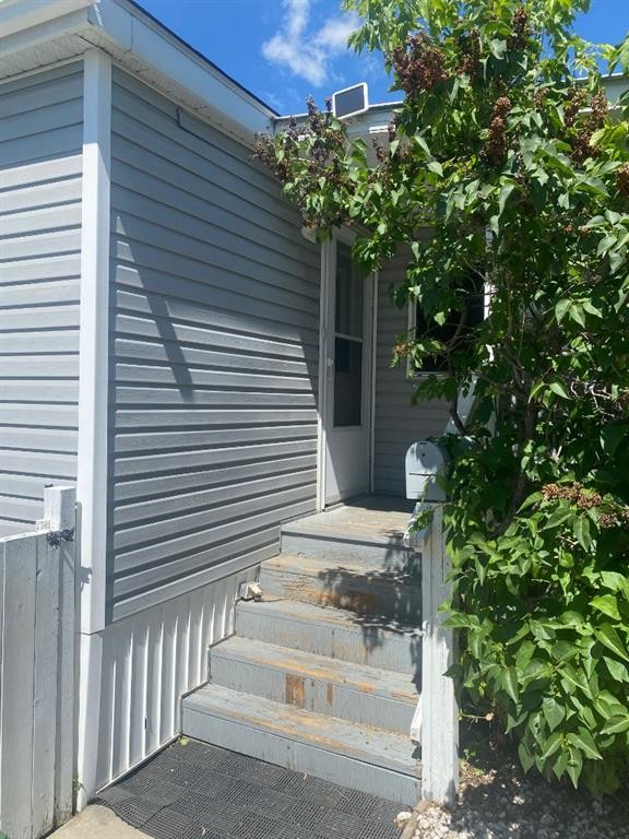818-6834 59 Avenue, Red Deer, AB