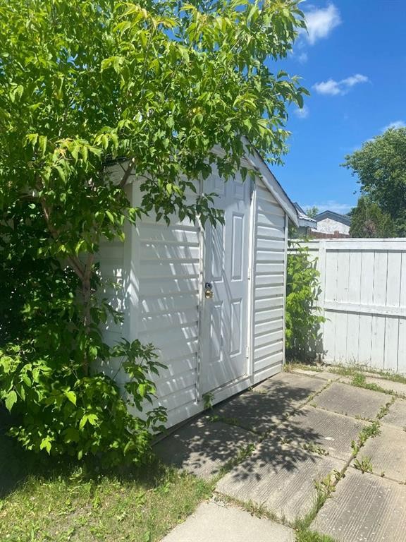 818-6834 59 Avenue, Red Deer, AB