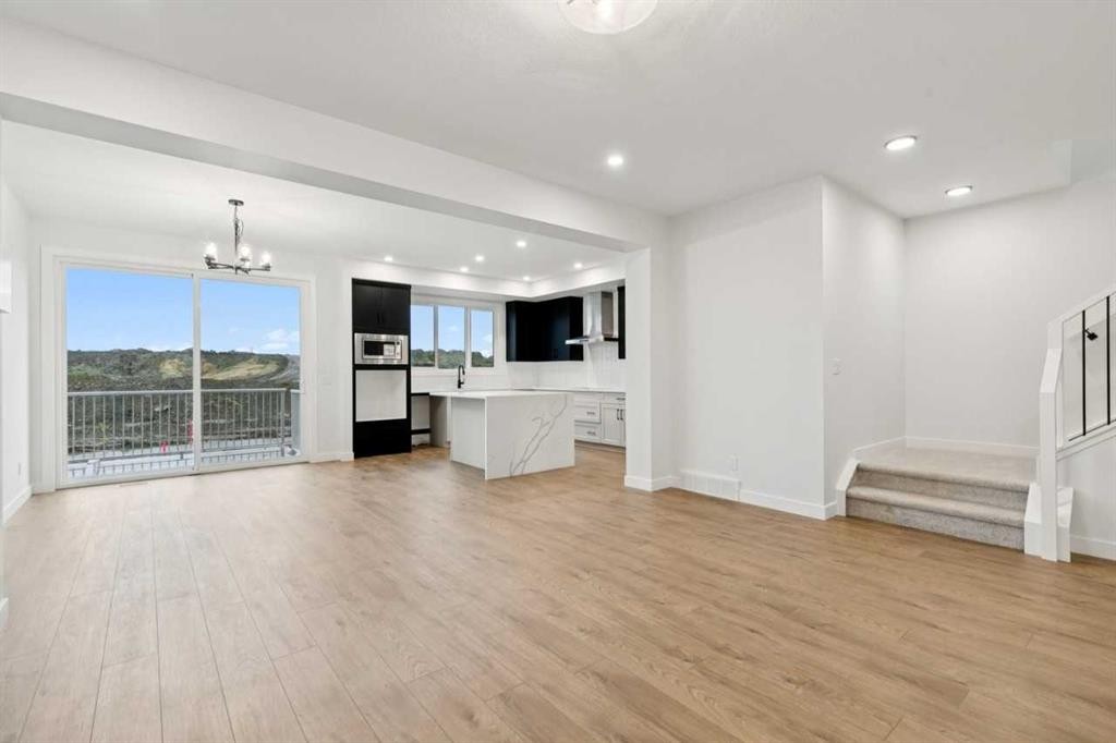 214 Sora Way Se, Calgary, AB