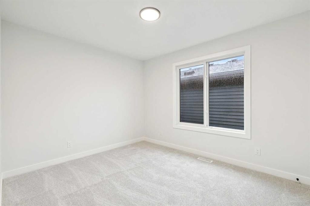 214 Sora Way Se, Calgary, AB