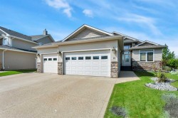 15 Liberty Place Sylvan Lake, AB T4S 0A2