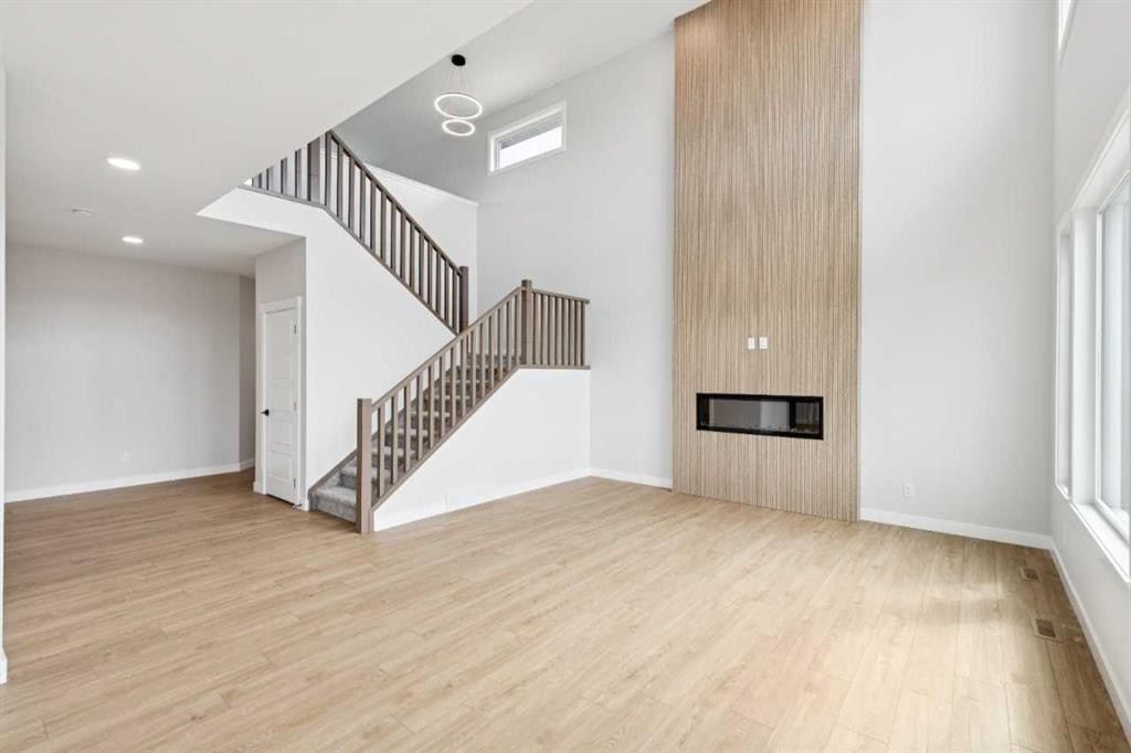 102 Bridgeport Landing, Chestermere, AB - Indoor Photo Showing Other Room