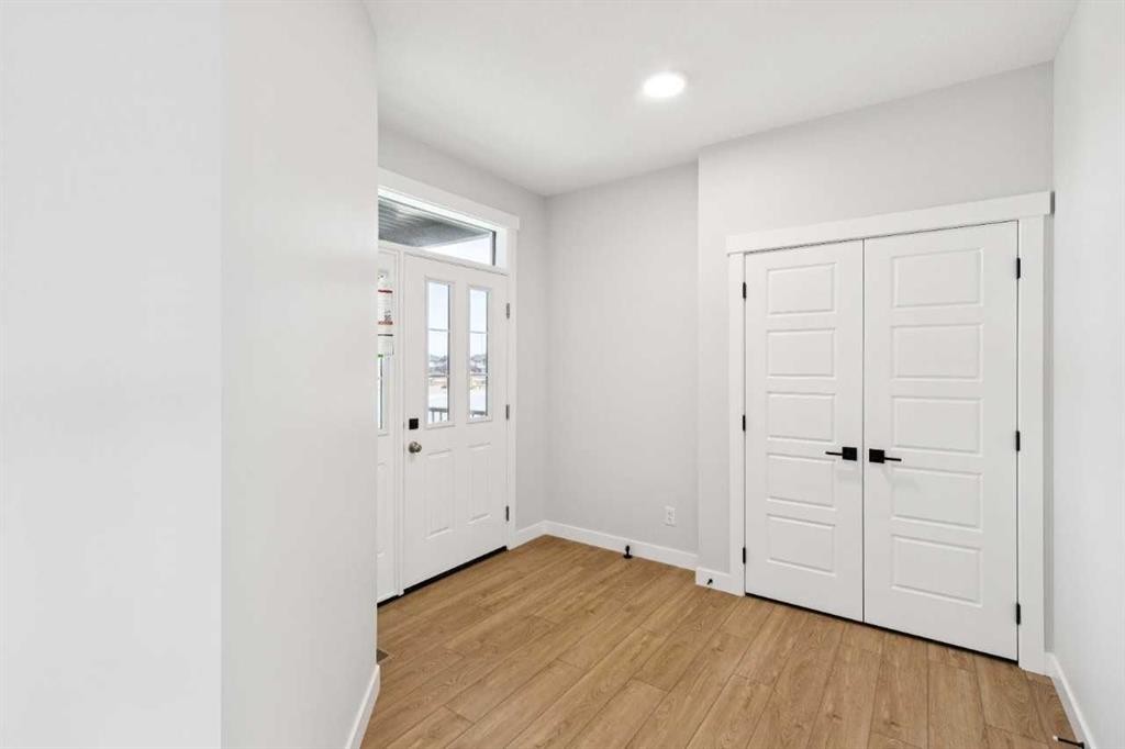 102 Bridgeport Landing, Chestermere, AB - Indoor Photo Showing Other Room