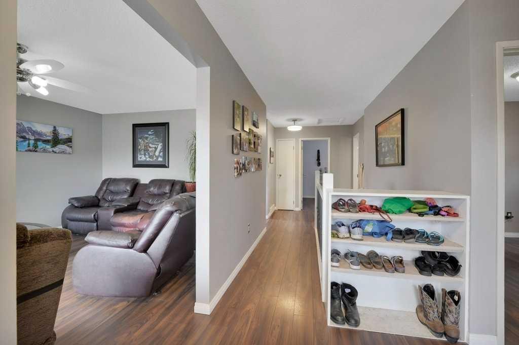 11 Greenham Drive, Red Deer, AB - Indoor