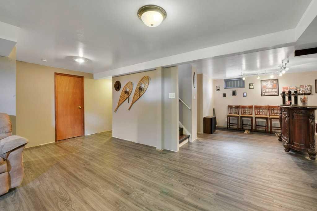 11 Greenham Drive, Red Deer, AB - Indoor