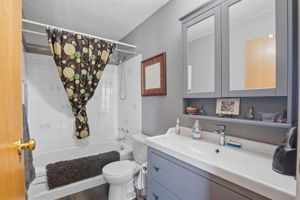 31 Kirsch Close, Red Deer, AB