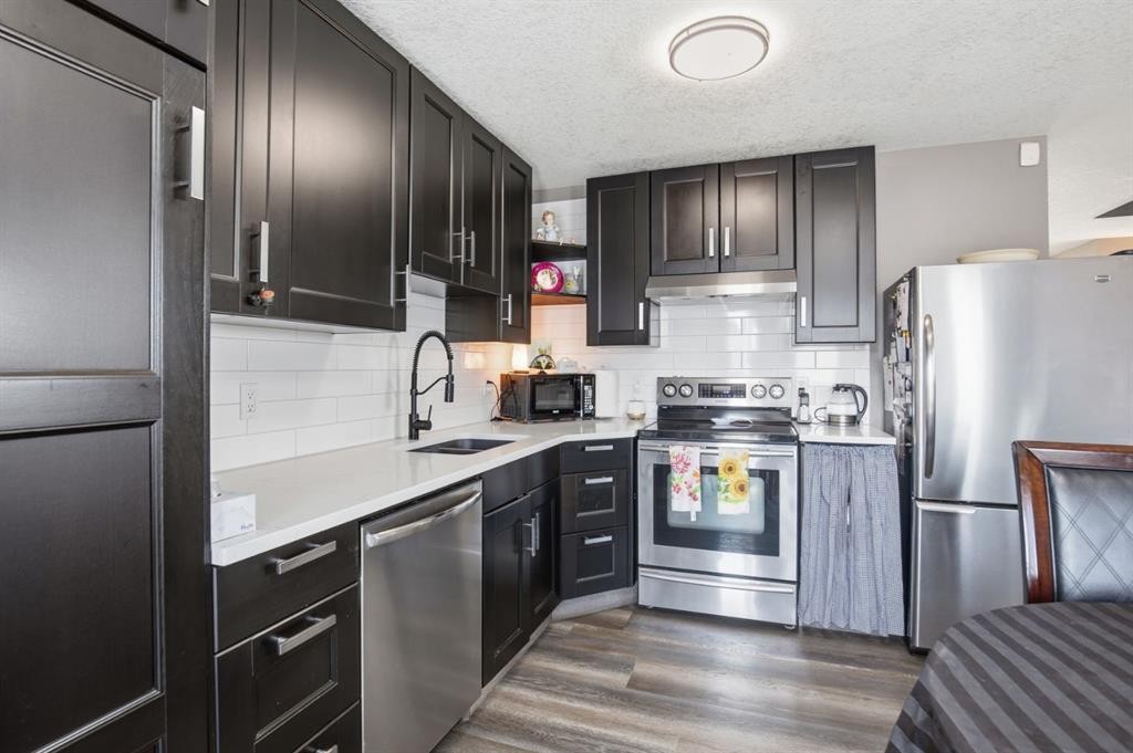 31 Kirsch Close, Red Deer, AB