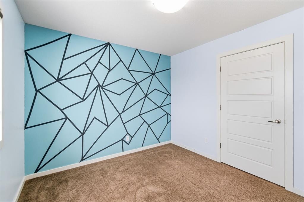 205 Van Slyke Way, Red Deer, AB - Indoor Photo Showing Other Room