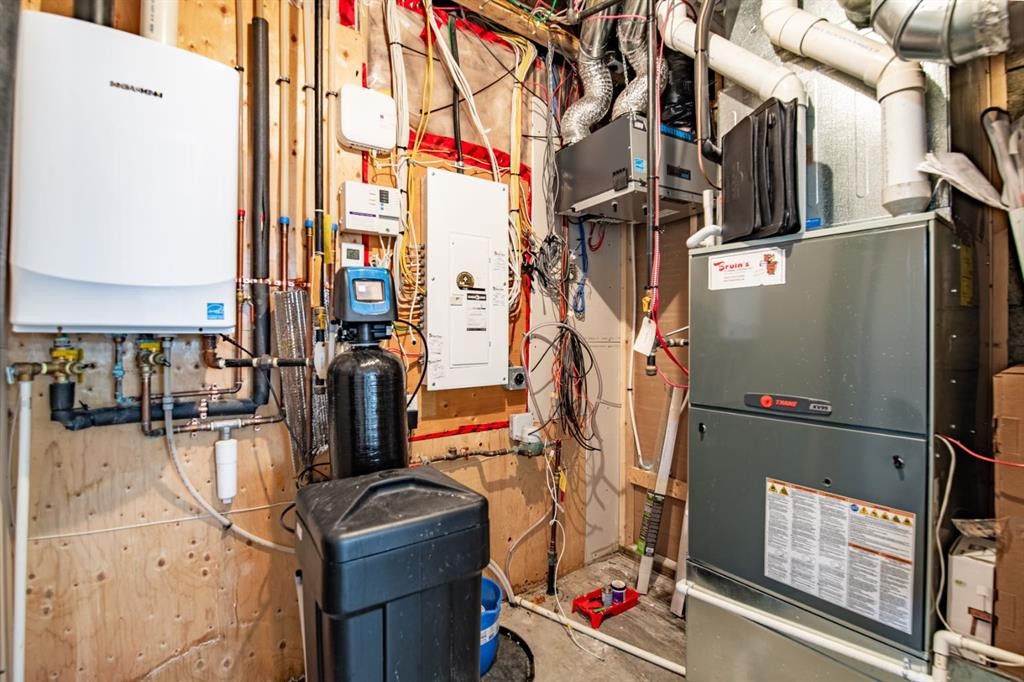 205 Van Slyke Way, Red Deer, AB - Indoor Photo Showing Basement