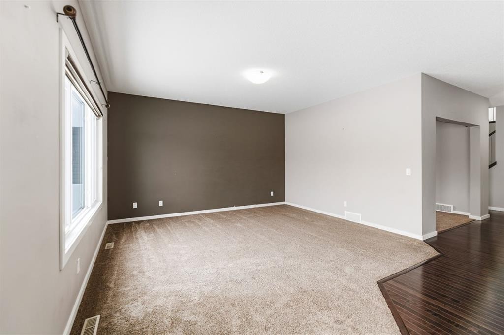 205 Van Slyke Way, Red Deer, AB - Indoor Photo Showing Other Room