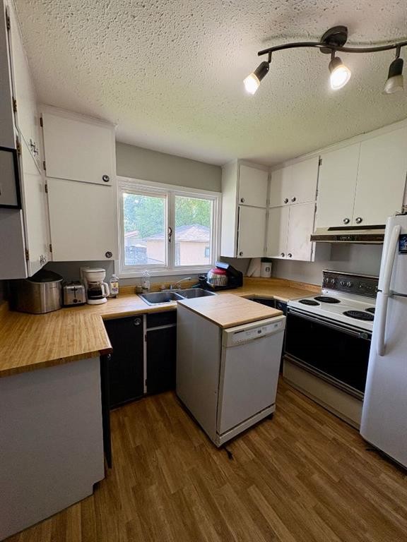 4122 50 Street, Red Deer, AB