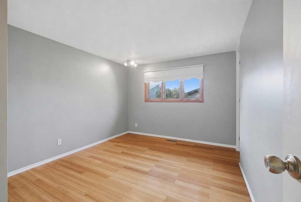 6124 Hamilton Drive, Red Deer, AB - Indoor Photo Showing Other Room