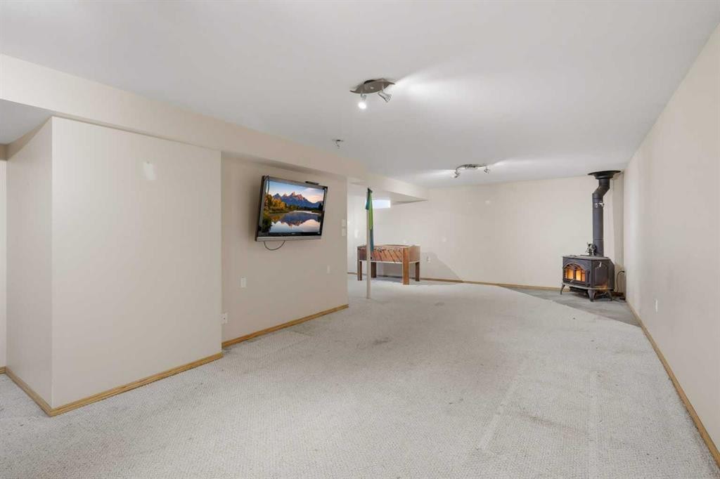 6124 Hamilton Drive, Red Deer, AB - Indoor