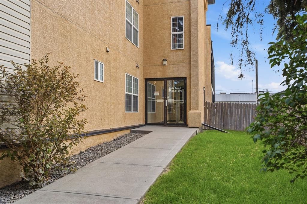 301-3505 51 Avenue, Red Deer, AB - Outdoor With Exterior