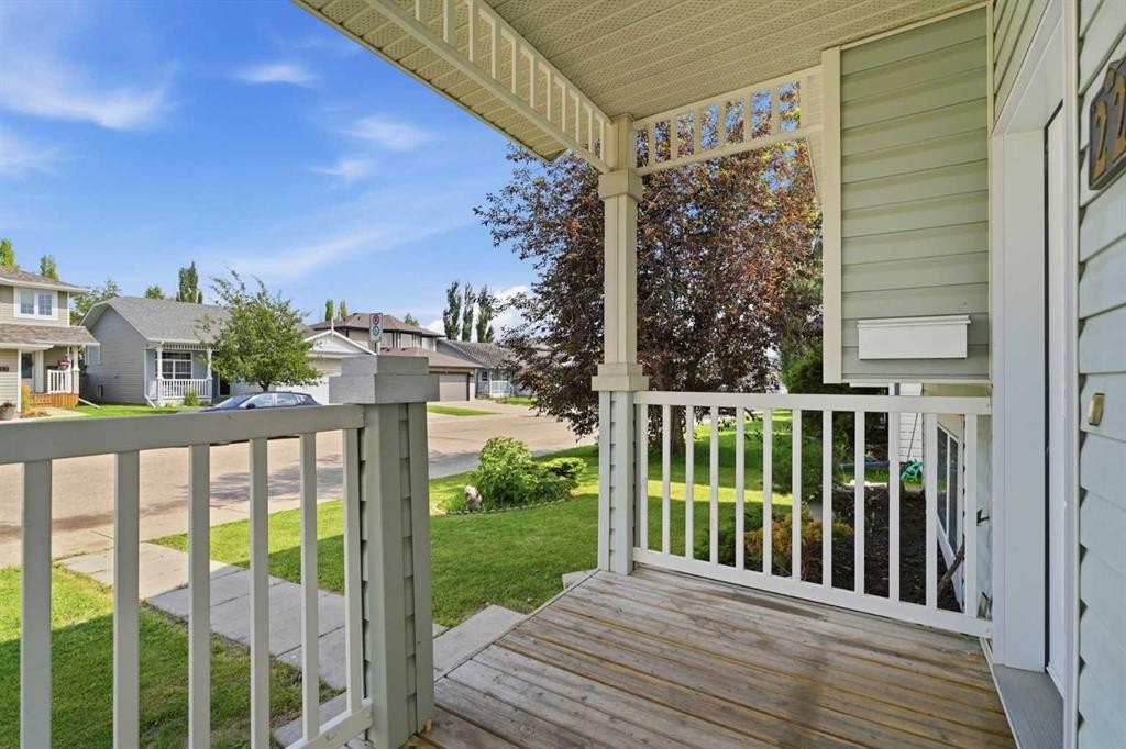 22 Lanterman Close, Red Deer, AB