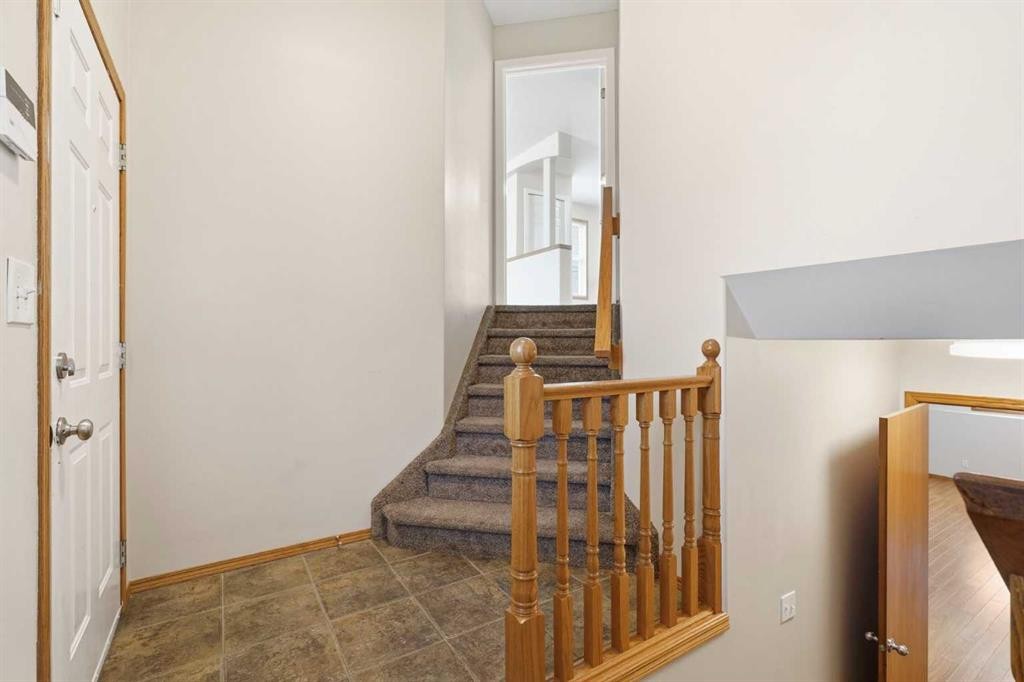 22 Lanterman Close, Red Deer, AB