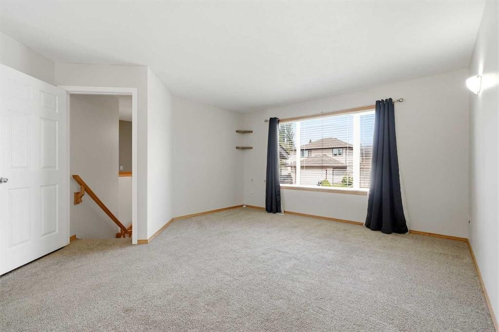 22 Lanterman Close, Red Deer, AB