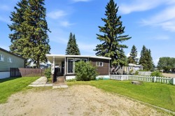 19-4516 48 Avenue Sylvan Lake, AB T4S 1L8