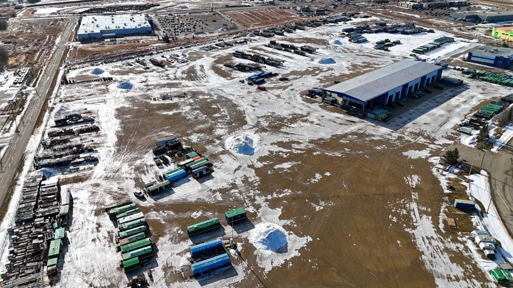 6 Charles Industrial Way, Sylvan Lake, AB