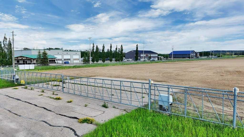 18 Charles Industrial Way, Sylvan Lake, AB
