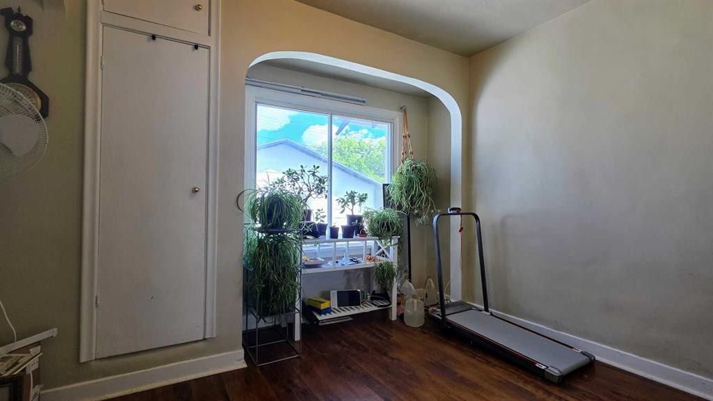 5105 Windsor Avenue, Coronation, AB - Indoor Photo Showing Other Room