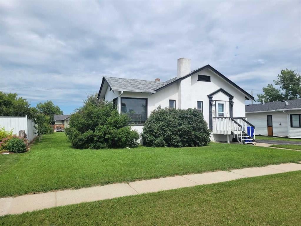 5105 Windsor Avenue, Coronation, AB - Outdoor