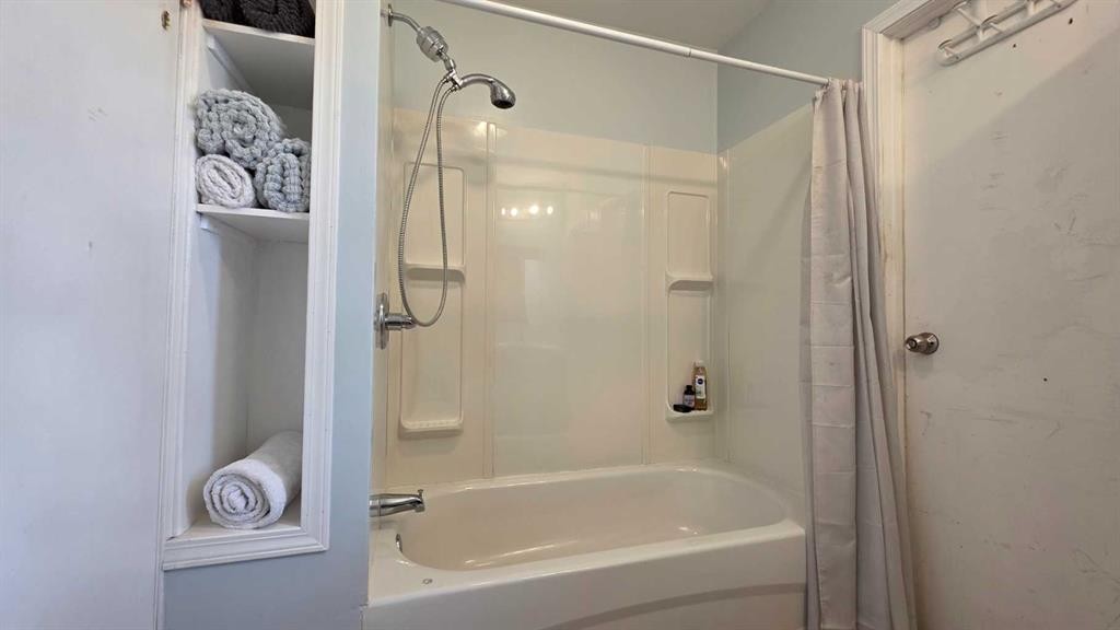 5105 Windsor Avenue, Coronation, AB - Indoor Photo Showing Bathroom