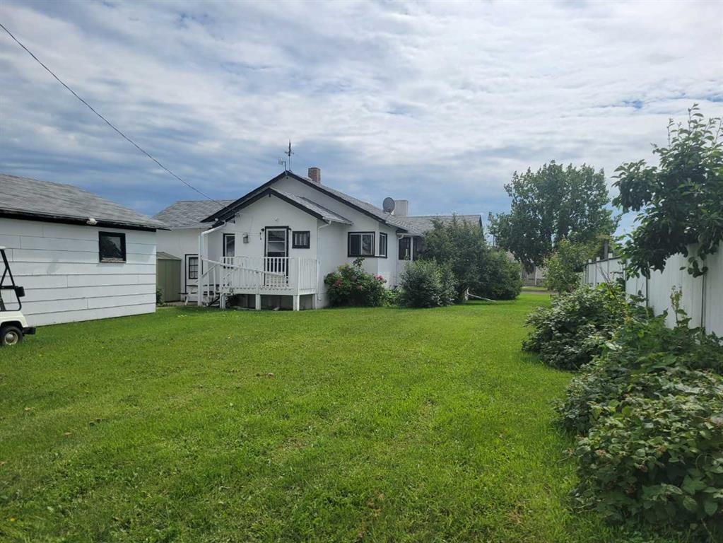 5105 Windsor Avenue, Coronation, AB - Outdoor